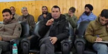 MLA Gulmarg holds public darbar at Wailoo & Khaipora Blocks