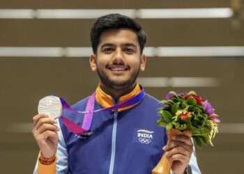 Aishwary Tomar wins 3P silver on World Cup Final debut