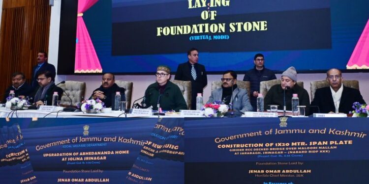 CM e-inaugurates, lays foundation stones of projects in Srinagar