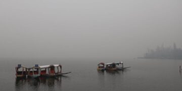 Fresh snowfall higher reaches of Kashmir, overcast skies ease cold wave