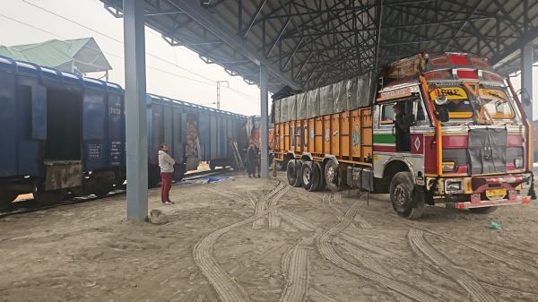 First-ever foodgrain freight train reaches Kashmir