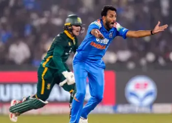 Kohli, Gaikwad hundreds in vain as South Africa chase 359 to level ODI series