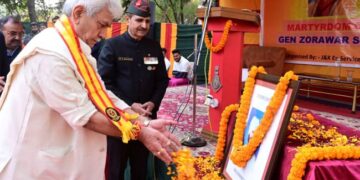 LG pays tributes to Dogra General on his Martyrdom Day