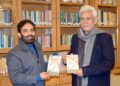 LG Sinha releases Hindi Poetry Book, meets PDF President