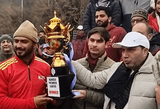 MLA Gulmarg attends KPL Finale, reviews sports infrastructure