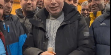 MLA Gulmarg inaugurates sports showroom at Chandilora