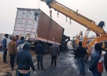 Nine killed after truck collides with bus in Karnataka, most victims burnt to death