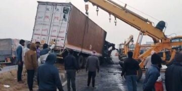 Nine killed after truck collides with bus in Karnataka, most victims burnt to death