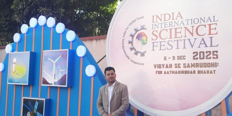 Bla Educator Reyaz Ahmad Ganai selected for Prestigious IISF 2025 in Chandigarh