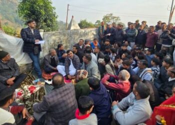 Satish Sharma holds public outreach programme in Chowki Choura