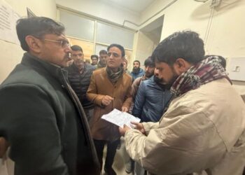 Satish Sharma inspects RTO Office Srinagar