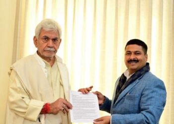 Delegations call on Lieutenant Governor Manoj Sinha