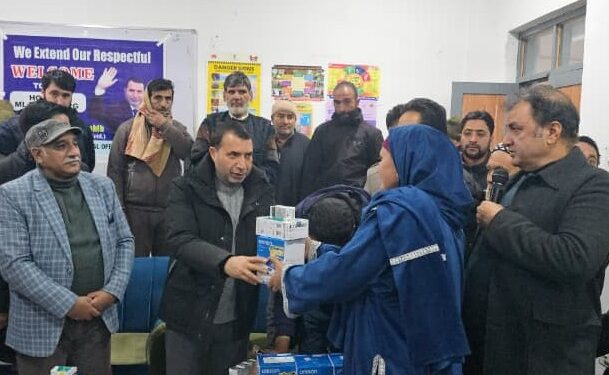 MLA Gulmarg distributes BP machines, glucometers to ASHA workers