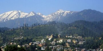 Lack of snowfall hits winter tourism, local economy in Bhaderwah