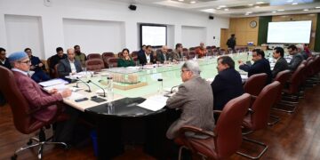 CM Abdullah chairs J&K Housing Board’s meeting