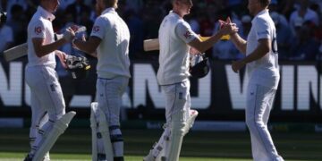 England ends 18-match winless streak in Australia with 4-wicket victory in the 4th Ashes test