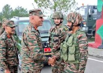 Northern Army commander reviews operational readiness in Kashmir Valley