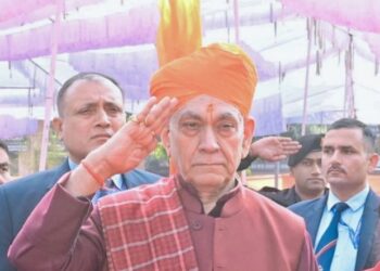 LG Sinha inaugurates Netaji flag point in Jammu