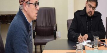 CM reviews situation after severe windstorms and snowfall across J&K