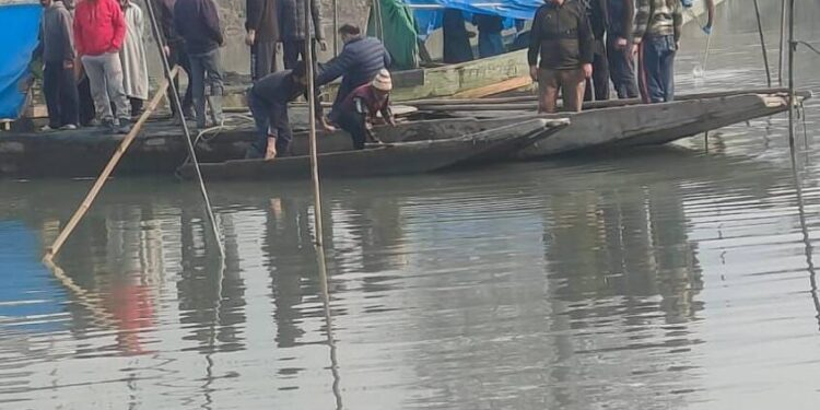 Human foot spotted near Jhelum river bank in Sgr