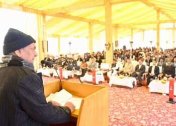 LG attends UP Foundation Day festivities at Lok Bhavan