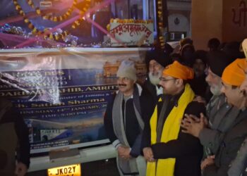 Satish Sharma flags off J&KRTC Jammu–Amritsar bus service to Sri Darbar Sahib