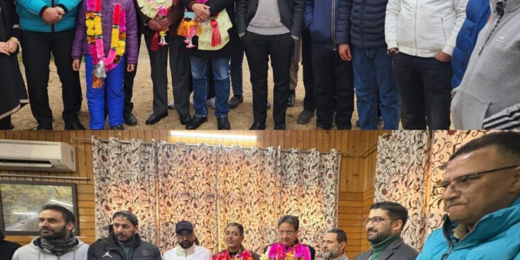 Mushtaq Ahmad Bhat retires after 39 years of service