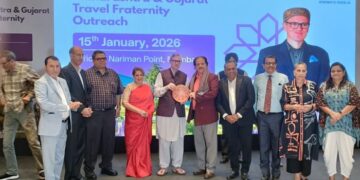 CM Omar Abdullah engages Maharashtra, Gujarat travel fraternity to boost J&K tourism