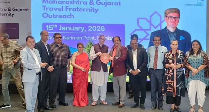 CM Omar Abdullah engages Maharashtra, Gujarat travel fraternity to boost J&K tourism