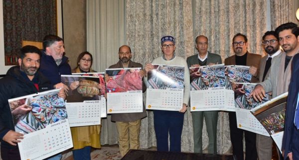 CM launches 2026 calendar celebrating Kashmir’s handicraft heritage