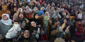 Shab-e-Meraj observed with fervor, devotees throng Hazratbal, other shrines