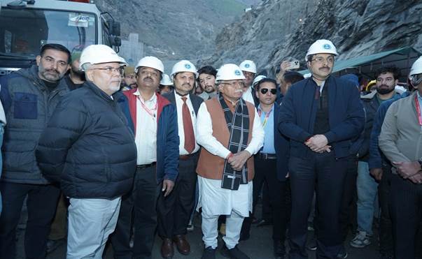 Union Power Minister reviews progress of hydroelectric projects in J&K