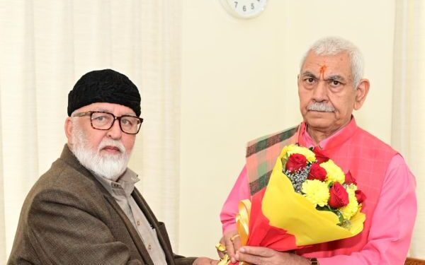 Delegations call on LG Sinha in Jammu