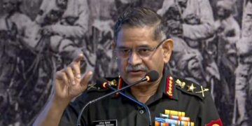 Army chief reviews counter-terror ops, deliberates on infusion of advanced tech