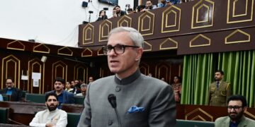 No plan to create new administrative units, priority to operationalise existing ones: CM Omar