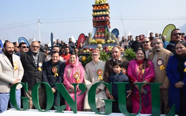 CM Abdullah calls for tech-driven, organic farming to make J&K agri produce globally competitive