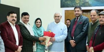 DDC Chairpersons meet LG Sinha, discuss district development issues