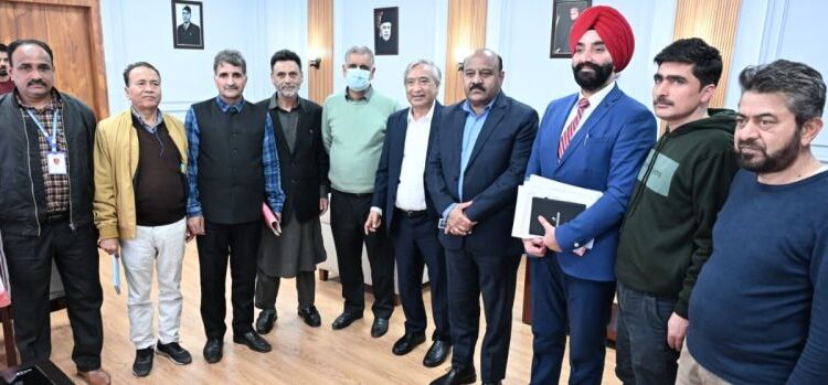 Deputy Chief Minister calls for simplifying rules for workers’ welfare