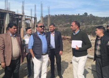 Deputy CM inspects govt offices in Satwari, Akhnoor, Sunderbani