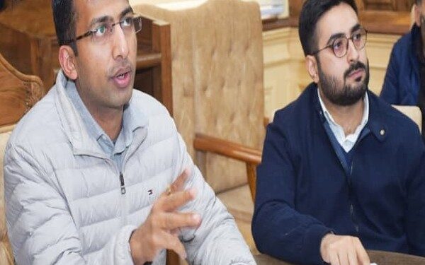 Div Com Kashmir reviews IWAI’s Envisaged Project of Water Transport in River Jhelum