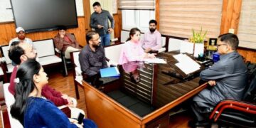 Graduate Engineers of PDD call on Javed Rana, seek resolution of long-pending issues