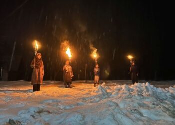 LG, CM, ministers greet people on Shab-e-Baraat