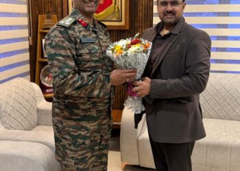 Satish Sharma reviews border infrastructure development with BRO Chief