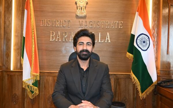 Hamid takes over in Bla, Bhat in Anantnag, Athar assumes charge in Budgam