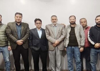 Warm send-off accorded to Section Officer Abdul Rashid Wani at JDI Kashmir