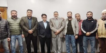 Warm send-off accorded to Section Officer Abdul Rashid Wani at JDI Kashmir