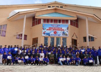 IISM Gulmarg concludes 14-day Snow Skiing course; 96 trainees awarded certificates