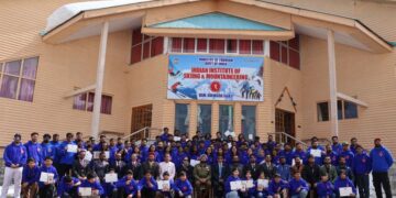 IISM Gulmarg concludes 14-day Snow Skiing course; 96 trainees awarded certificates