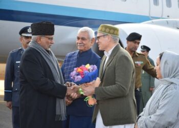 Vice President Radhakrishnan arrives in Srinagar to attend KU’s 21st convocation