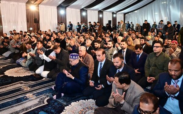 CM Omar Abdullah hosts Iftaar in Srinagar